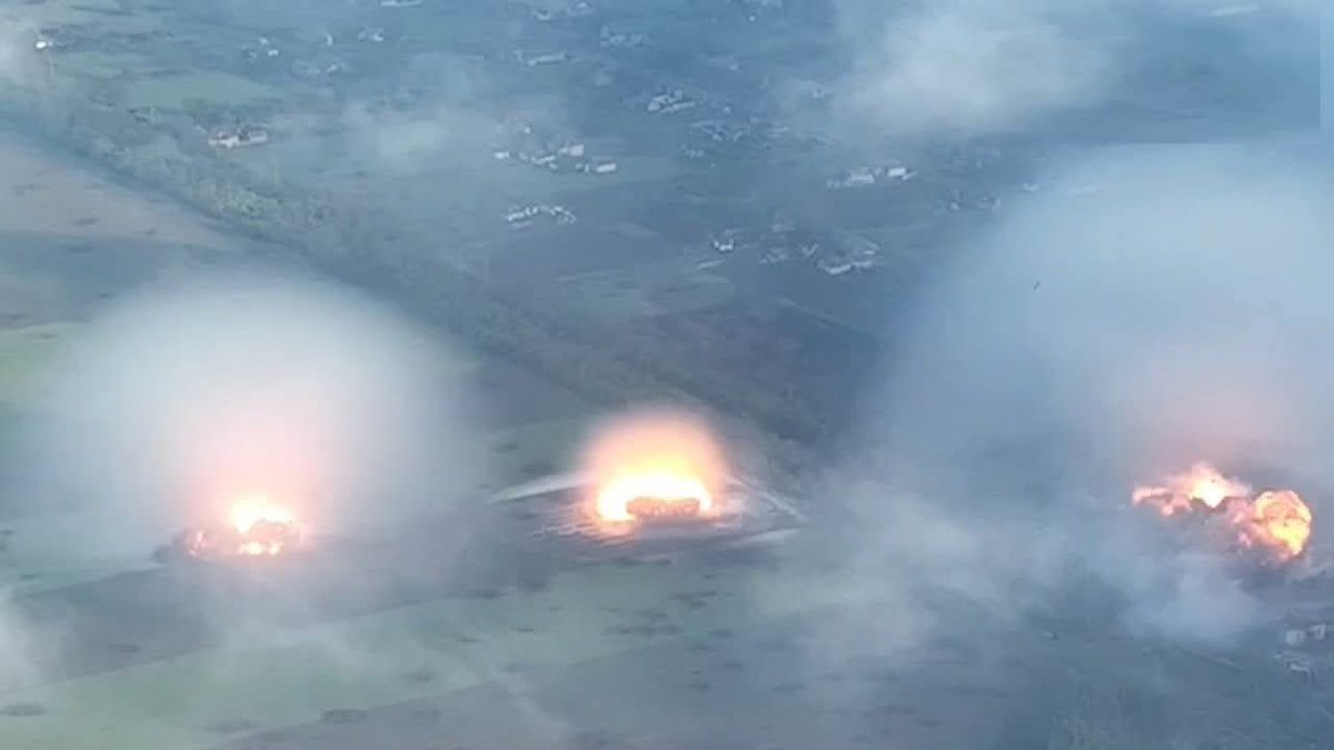 ❗️El poder de las ojivas termobáricas del ejército ruso🇷🇺, actualmente las tropas rusas "barren" las posiciones de la OTAN / ucraniana🇺🇦 en Járkov.