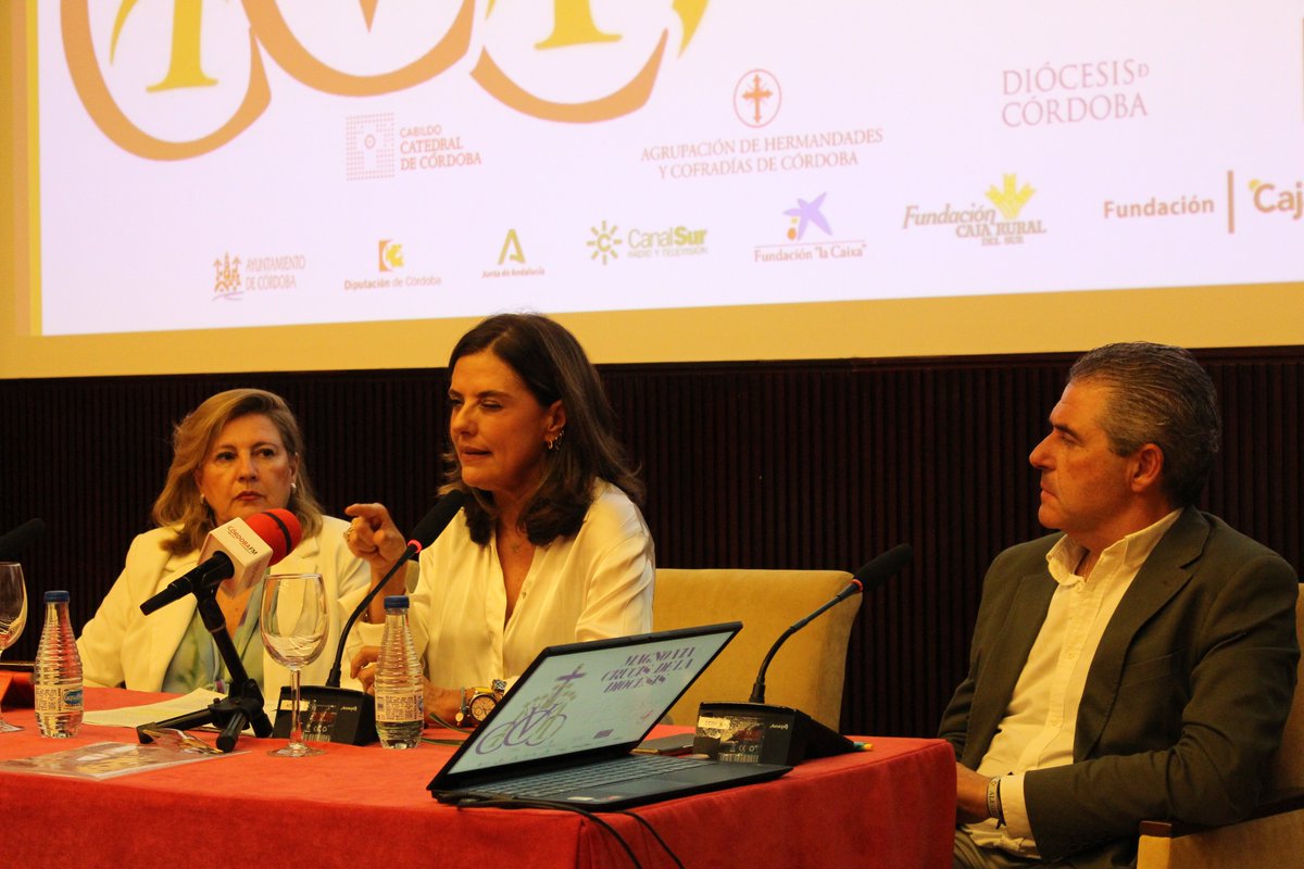 GALERÍA FOTOGRÁFICA || El Proceso de Jesús, ponencia de la Prfa. Dª. Carmen Jiménez Salcedo