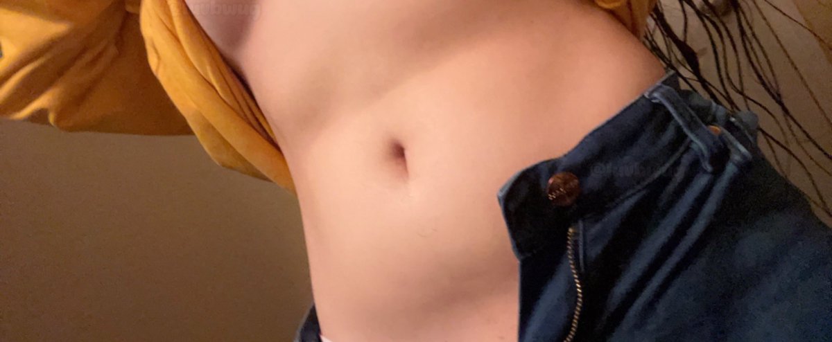 luvbwugOF's tweet image. tummy tuesday ?🐥