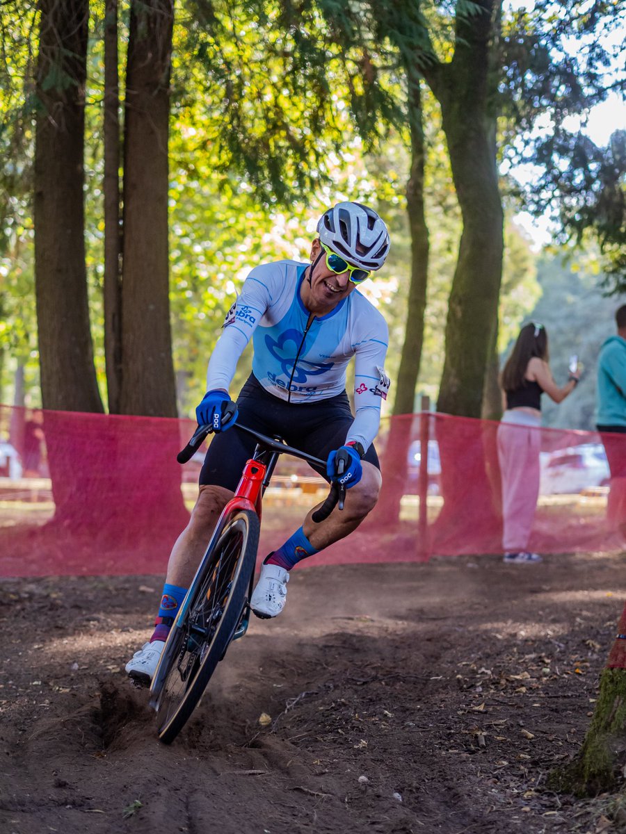 Disfrutando del Cx. Esperando que llegue el barro, toco chupar polvo en Marin. Copa España 🇪🇸 . Contento con el 7 en M50 pese a terminar sin sillín…Tratamos de seguir visibilizando la <a href="/pieldemariposa/">Piel de Mariposa</a> allá donde vamos 🚵🏻‍♂️🚴🏻‍♂️🚴🏻‍♀️💙🦋. Gracias 🤗🤗🤗