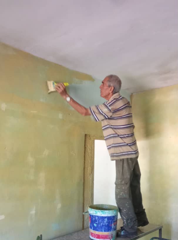 Acciones de Pintura y limpieza en el Consultorio Médico de El Roque, como parte del barrio en transformación.
#MatancerosEnVictoria
<a href="/CaridadPoey/">Marieta Poey Caridad</a> 
<a href="/CarlosC64808313/">Carlos Clemente</a> 
<a href="/gpppmatanzas/">Gobierno Provincial del Poder Popular en Matanzas</a> 
<a href="/mariofsabines/">Mario Sabines Lorenzo</a> 
<a href="/JuanAlbert96111/">Juan Alberto Alfonso Yanes</a> 
<a href="/OfeliaMalagon/">ofelia malagon</a>