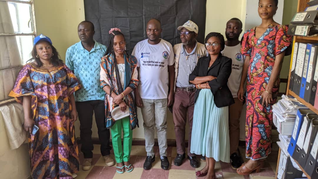 #ESPlus a accueilli l'équipe du projet #PAMOJA_RDC pr des évaluations intermédiaires GOCA.
Porté par <a href="/Acted/">Acted</a> en partenariat RFI Planète Radio, Secteur Media,#CNONGD et #COJESKI, il vise à développer les capacités d’action des OSC et des radios de proximité. Finacement <a href="/UEenRDC/">UE en RDC🇪🇺</a>