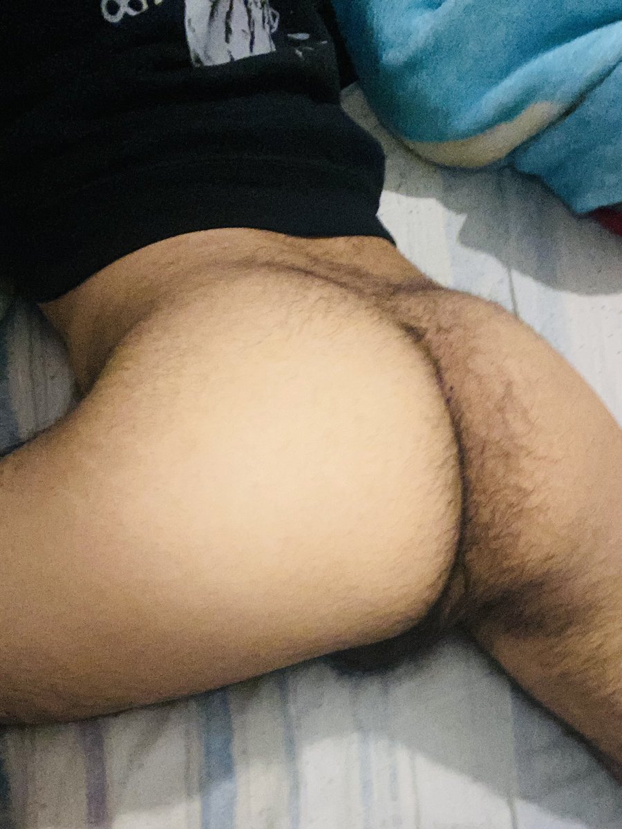 Tengo ganas hoy de darle el culo a alguien y que me lo rellene de leche 🥵