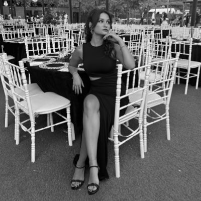 simayayar's tweet photo. #YeniProfilResmi https://t.co/qaezUaKnJ7