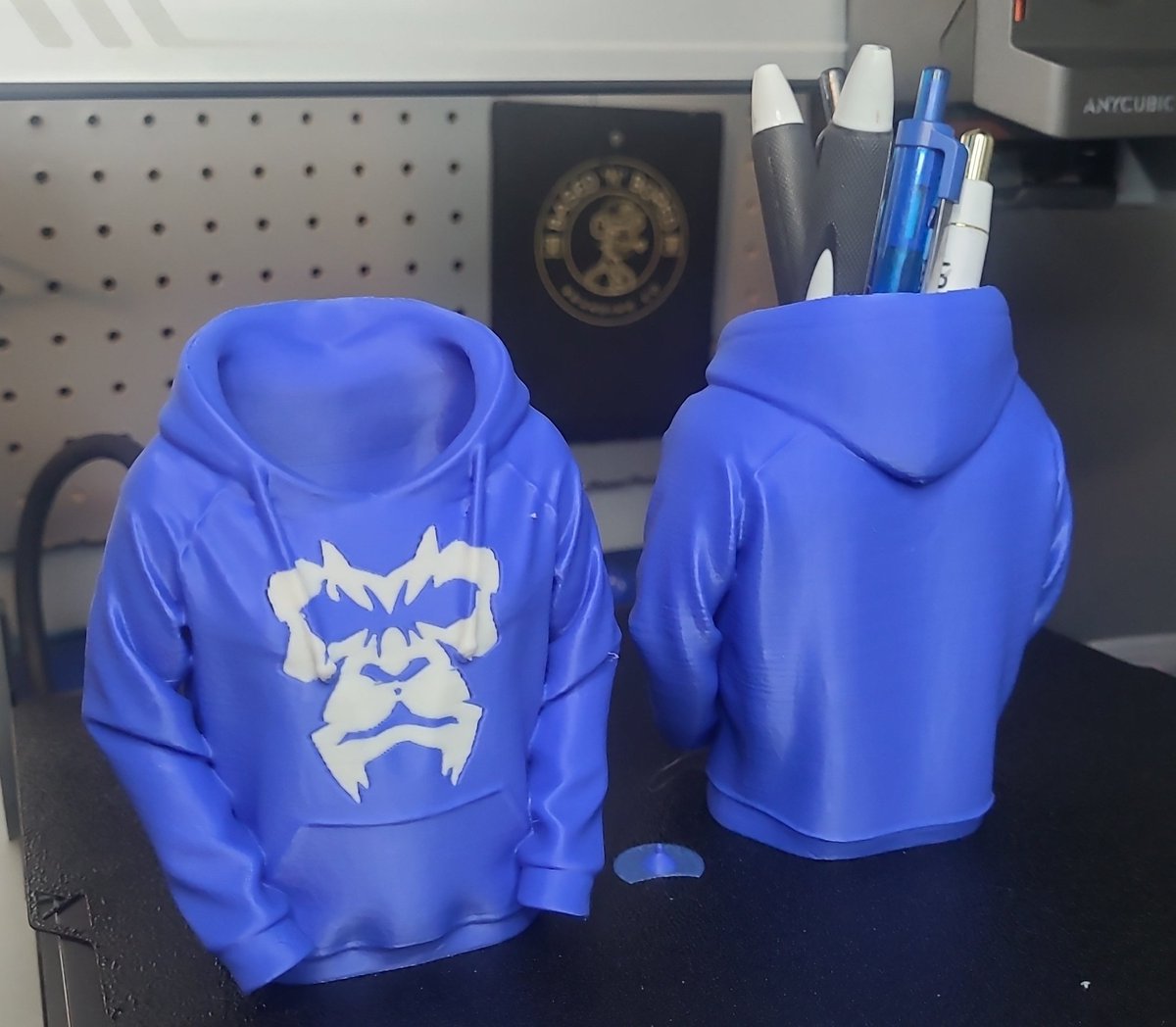 BasedNBored_Co's tweet photo. We WERE Once @BasedNBored_Co 
Tunes Change and Sentiment sways,
We will always be Bored; now with a little more custom feel!
INTRODUCING : BOR3D PnLE.
Aka Be ORiginal 3D 
Printing and Laser Engraving..  
Make your ideas a REALITY, 
Your mind is the door 
CUSTOM IS the KEY! https://t.co/sRriI3zNXW
