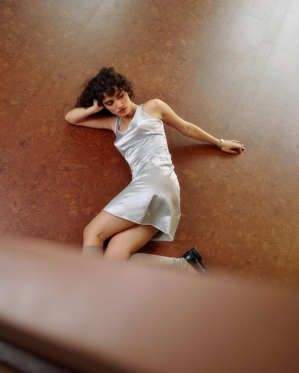 boonsheyri's tweet image. THIS ABSOLUTE SERVE 🩶