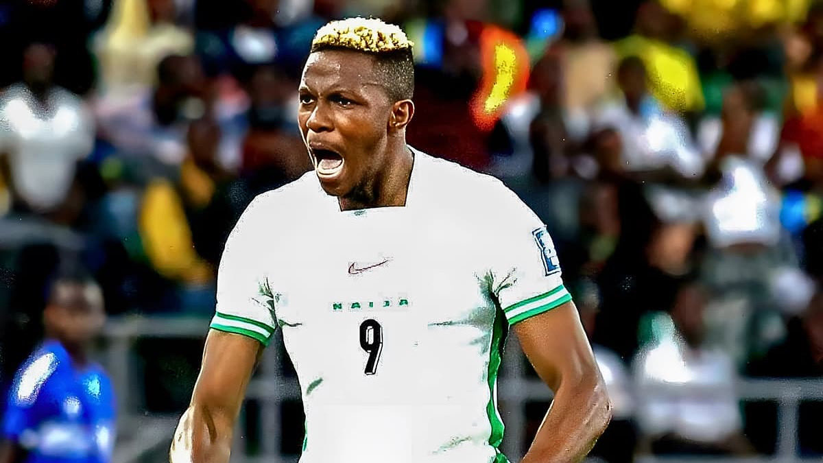 442Network's tweet photo. 🇳🇬 Osimhen gives Nigeria hope for the play-offs! Three goals. One mission. A nation re-energized. Victor Osimhen’s hat-trick in a 4-0 win over Benin keeps Nigeria’s World Cup qualification dream alive. The Super Eagles are fighting again. 🦅🔥 #Osimhen #SuperEagles #WCQ2026 https://t.co/qgno4kk7D8
