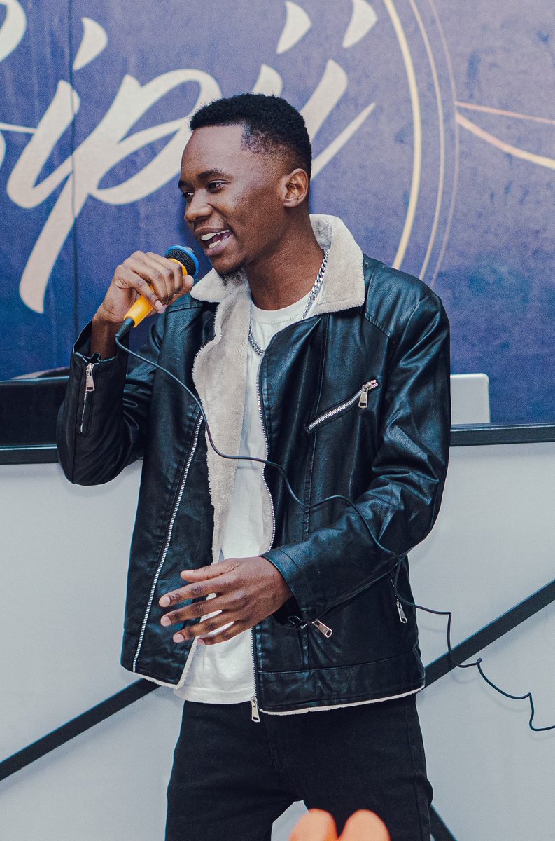 Highlights of the Blackout Party 😎🥳🔥🎉
#blackoutparty #blackcircle #partynights #viralparties #lskparties