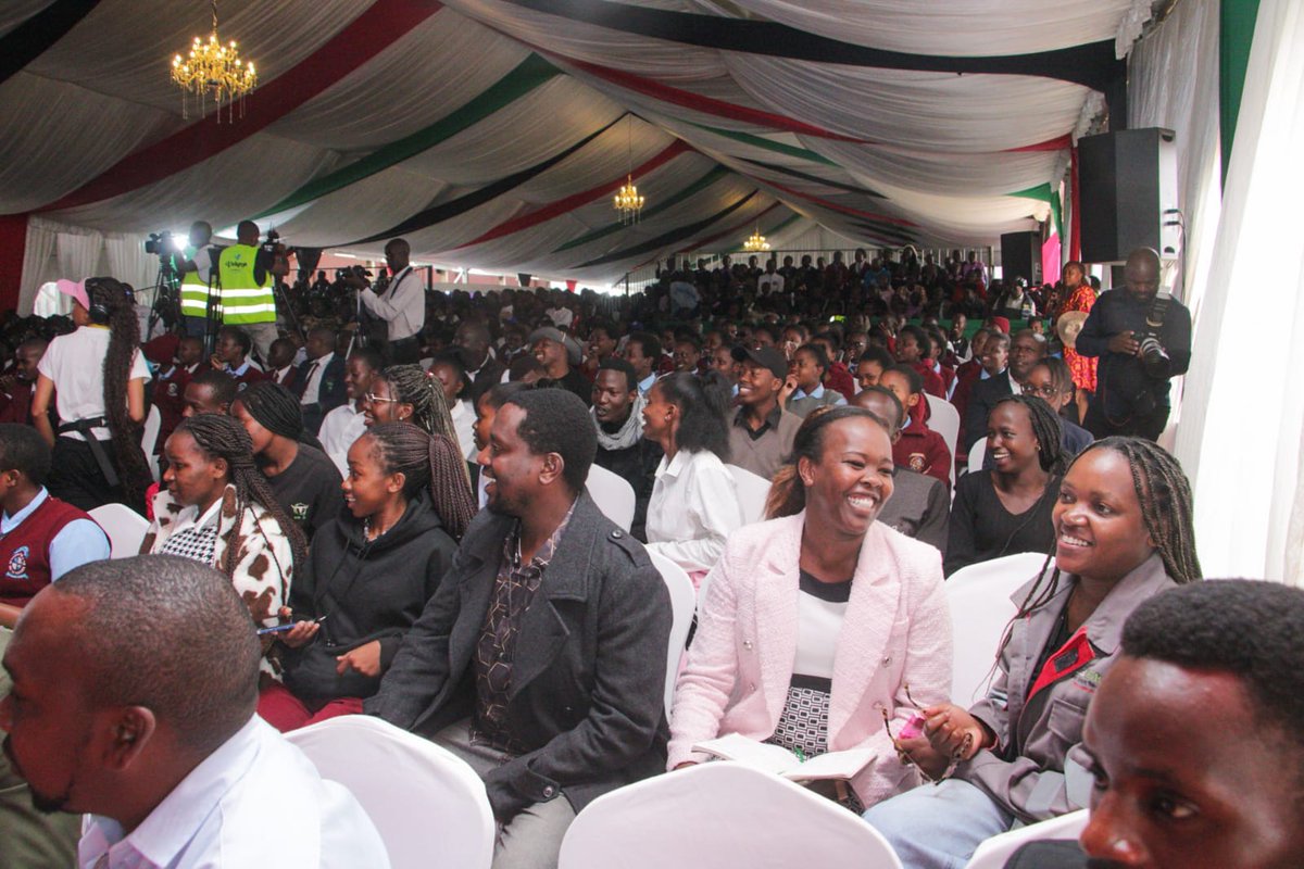 prudencesifa's tweet photo. This Energy Week, we celebrate the everyday heroes turning energy dreams into reality — from engineers and innovators to communities embracing change.
#EnergyWeekKitui
Kawi Ustawi Ushujaa https://t.co/h7xYvwCTmz