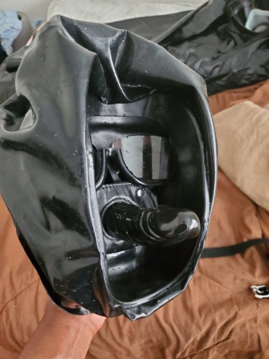 cdsubforyou's tweet photo. Does anyone know where I can purchase this lovely mask from - i need this! https://t.co/8xLOkkE4vM