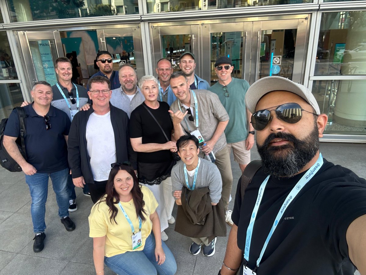 michaeljperry's tweet photo. #df25 photos from day 1 https://t.co/gljiSgd0SG