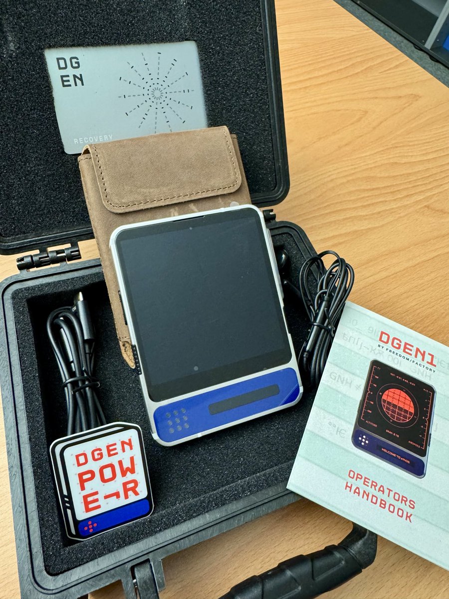 Ok wow - what a high end product <a href="/EthereumPhone/">ethOS</a> 🤯 Now let‘s get familiar with using the device, can‘t wait to share my experience. Congrats to the team, amazing work 🔥 #dGEN1