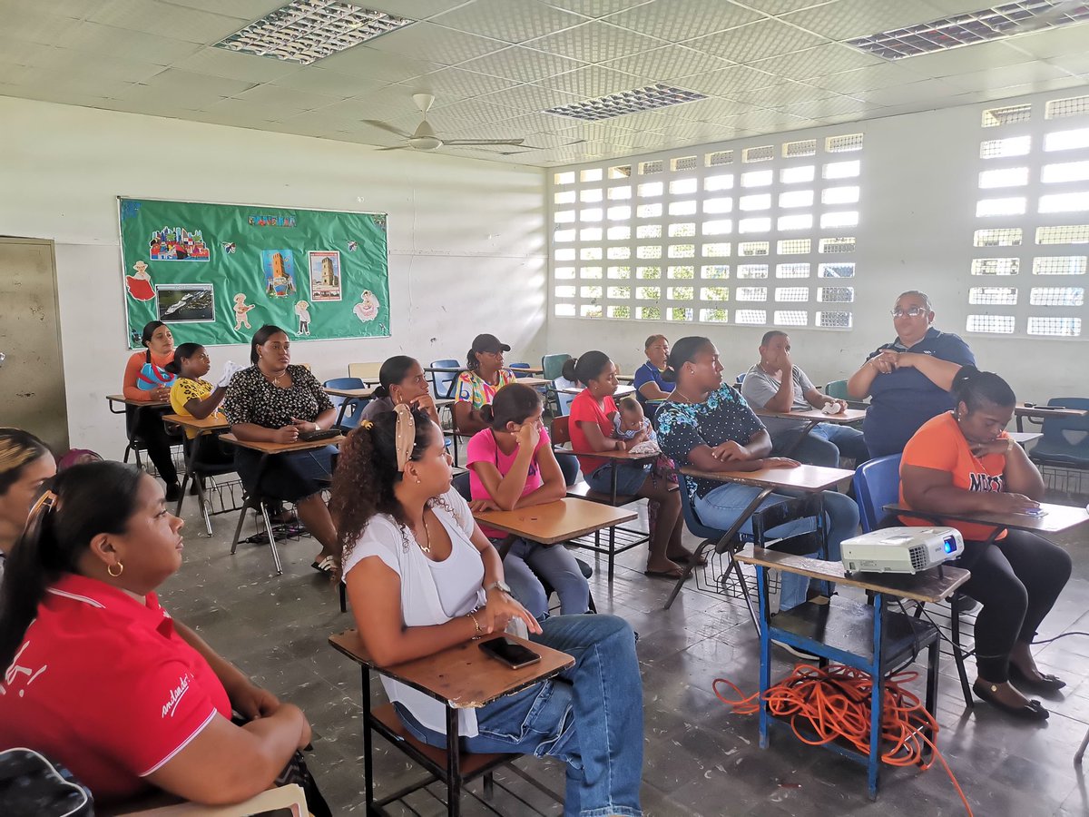 FCC Panamá tweet media