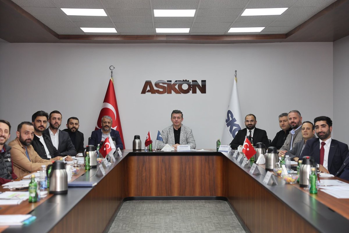 13.Dönem ASKON 14.Teşkilatlanma Toplantımızı, Genel Merkezimizde  gerçekleştirdik.

Birlik ve istişare içerisinde aldığımız kararların camiamıza hayırlı olmasını dileriz.