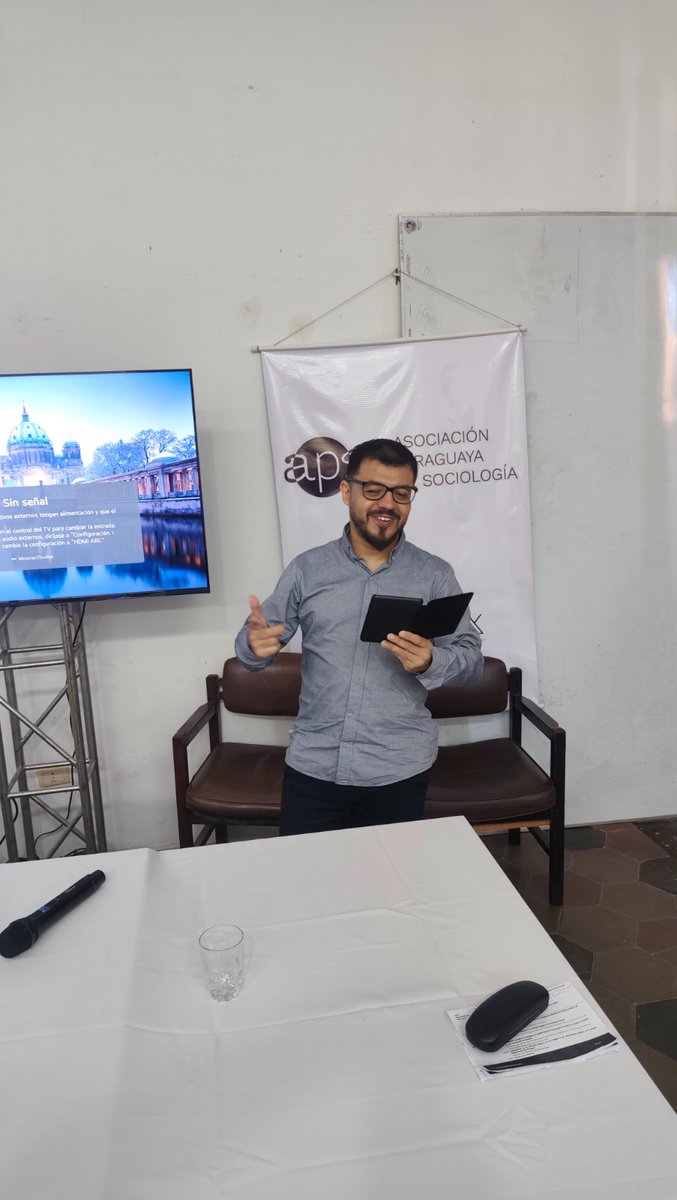 rubencaceres_py's tweet image. En el II Congreso Paraguayo de Sociología realizado la semana pasada y organizado por la @APSociologia. Compartir espacios profesionales fortalecen la ciencia y nos compromete a seguir en la senda de impulsar la Sociología en Paraguay.