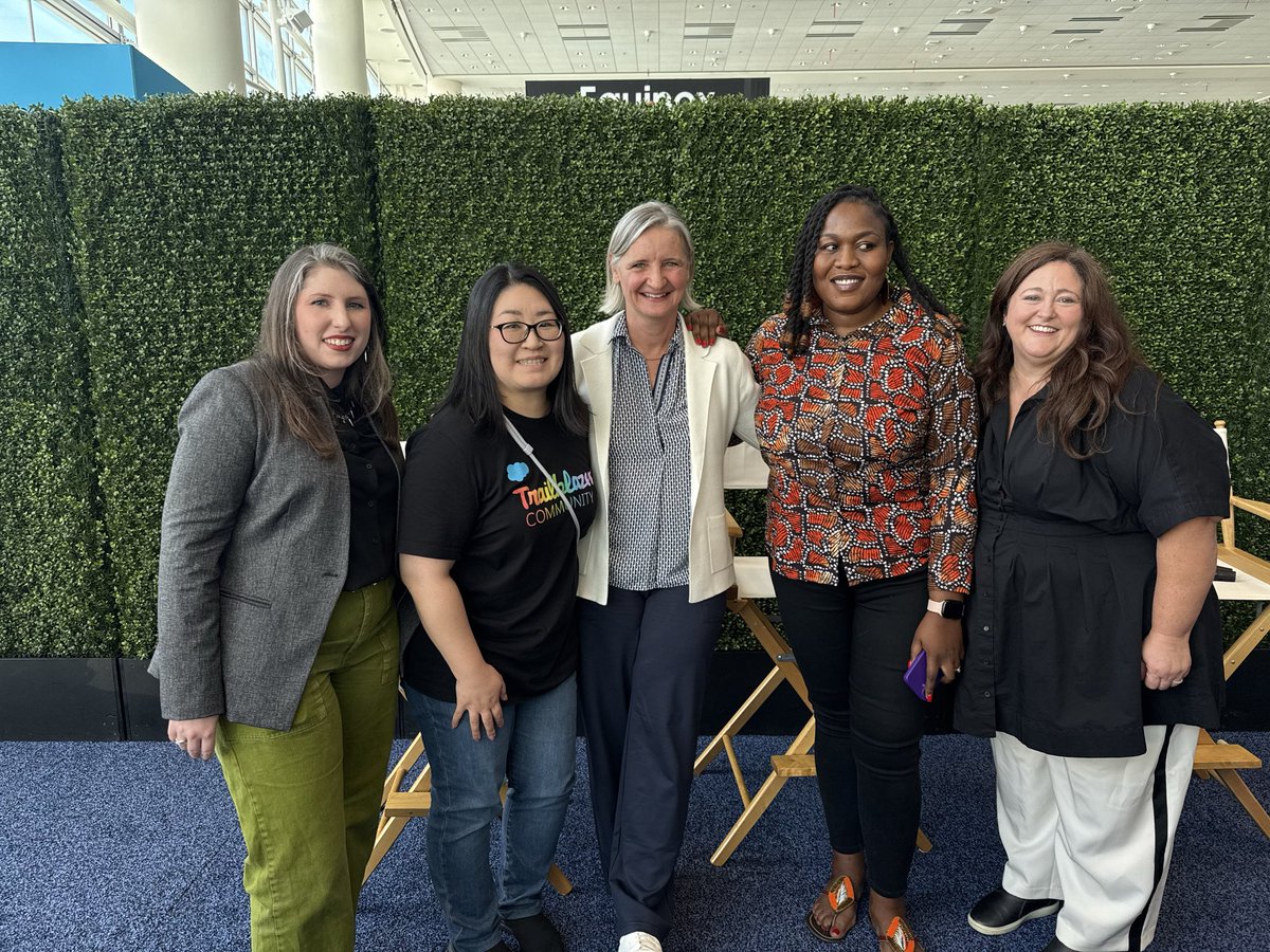 Salesforce Japan Women In Tech tweet media