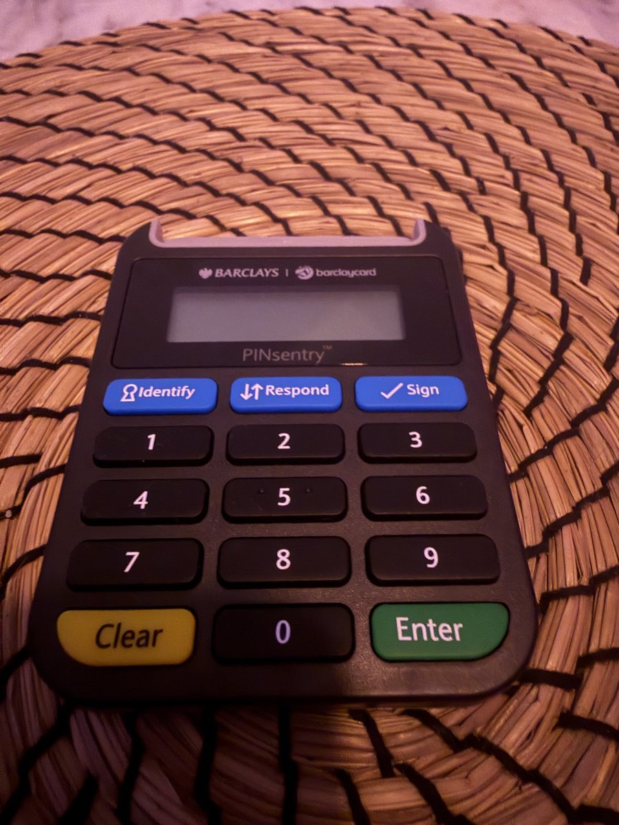I am convinced @barclays decided to make the most customer unfriendly bank in world. Whoever decided this device is a thing in 2025 AND to ship without batteries, with a screw no standard screwdriver can undo, really outdid themselves. At least it’s secure because I can’t use it