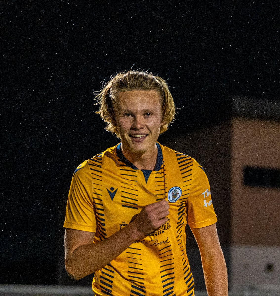 A Kian Berry double has us in front at the break! 

📸 Zak Rana

#OneSlough