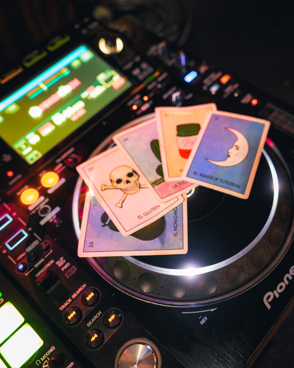 La Mona Rosa tweet media