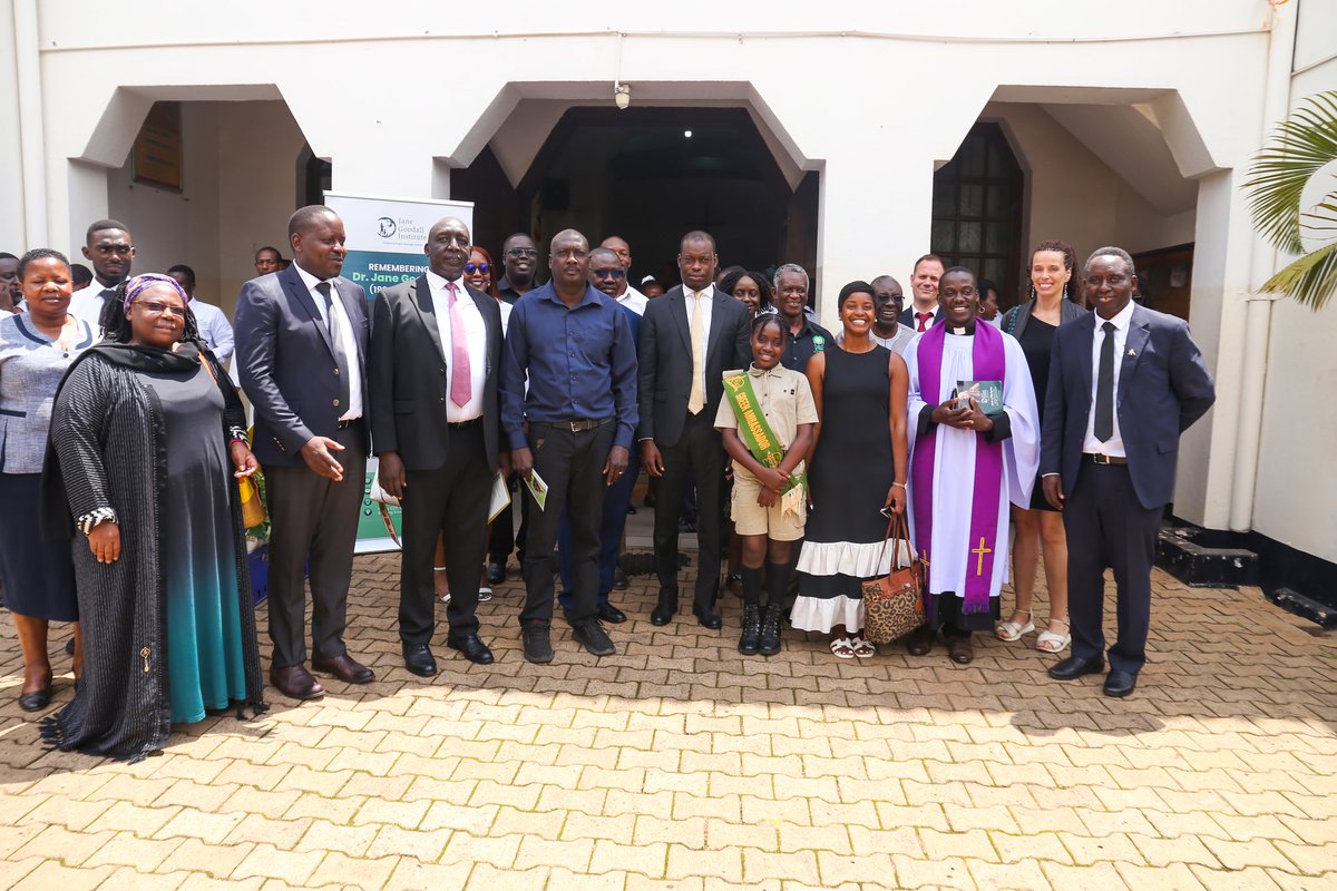 ROOTSUganda's tweet image. In a spirit of unity and deep gratitude, the Running Out Of Trees partners gathered at @allsaintscathed for the Thanksgiving Memorial Service honoring the life of @DrJaneGoodall, who inspired generations by reminding humanity of its sacred duty to protect all living things.