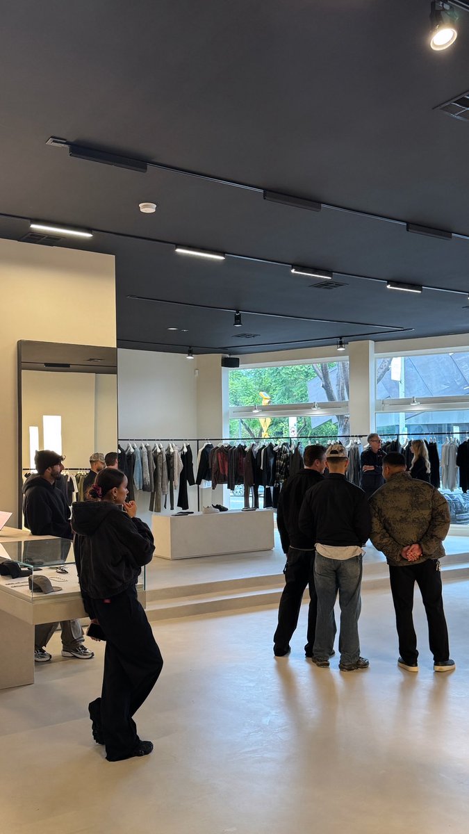LA office, LA retail.