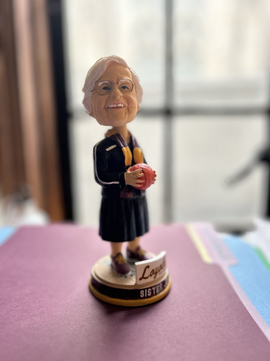 Rest in power, Sister Jean-- a Loyola University <a href="/RamblersMBB/">Loyola Men's Basketball</a> icon and human rights champion. 
We worked with Sr. Jean on worker-enforceable codes of conduct in supply chain contracts for any goods produced in her likeness or image. Read our full tribute:
corpaccountabilitylab.org/calblog/2025/1…