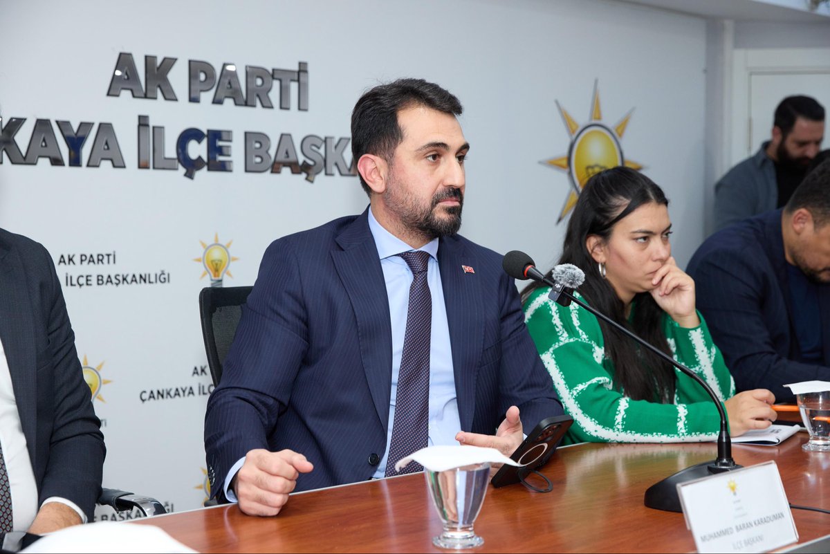 akcankaya's tweet photo. Ekim ayı Daraltılmış İlçe Danışma Meclisi toplantımızı, İlçe Başkanımız Sayın Muhammed Baran KARADUMAN başkanlığında; İlçe Koordinatörümüz Sn.Rukiye Bayram ve teşkilat mensuplarımızın katılımlarıyla gerçekleştirdik

Birlik, beraberlik ve istişareyle daha güçlü bir 
Çankaya için🇹🇷 https://t.co/FNzW8vJJoe