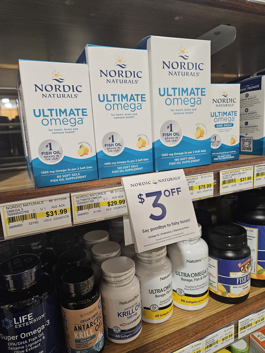 borderlinepoe's tweet image. went to the store and saw oomf.