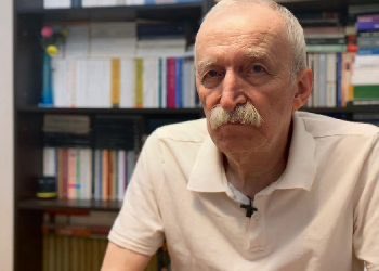 Özgür Basın geleneğinin değerli temsilcisi, derneğimiz Basın Komisyonu üyesi sevgili Hüseyin Aykol’un beyin kanaması geçirdiğini üzüntüyle öğrenmiş bulunuyoruz.

Kendisine, sevenlerine ve Özgür Basın emekçilerine geçmiş olsun dileklerimizi iletiyor; en kısa sürede sağlığına