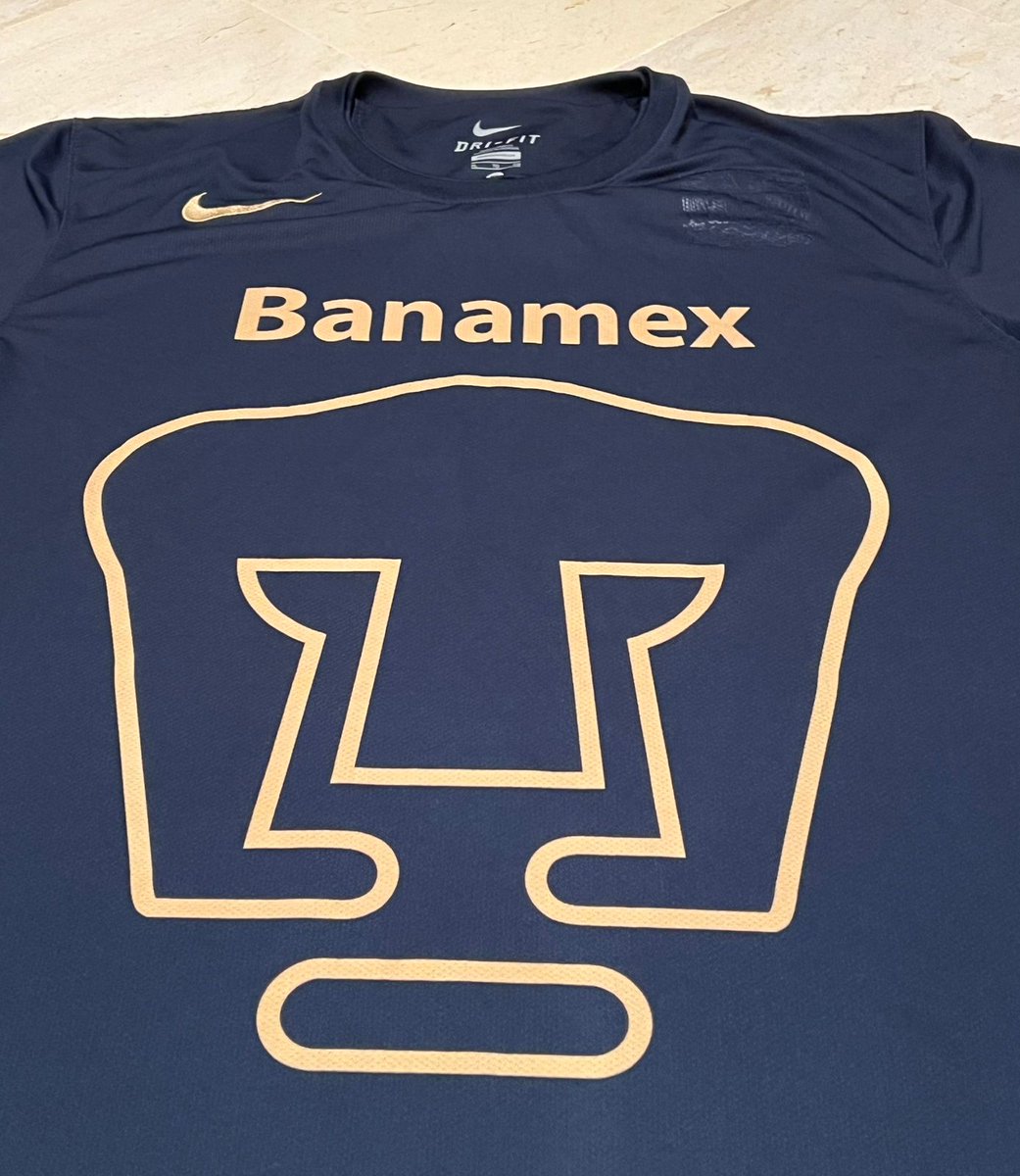 ShirtsMix tweet picture