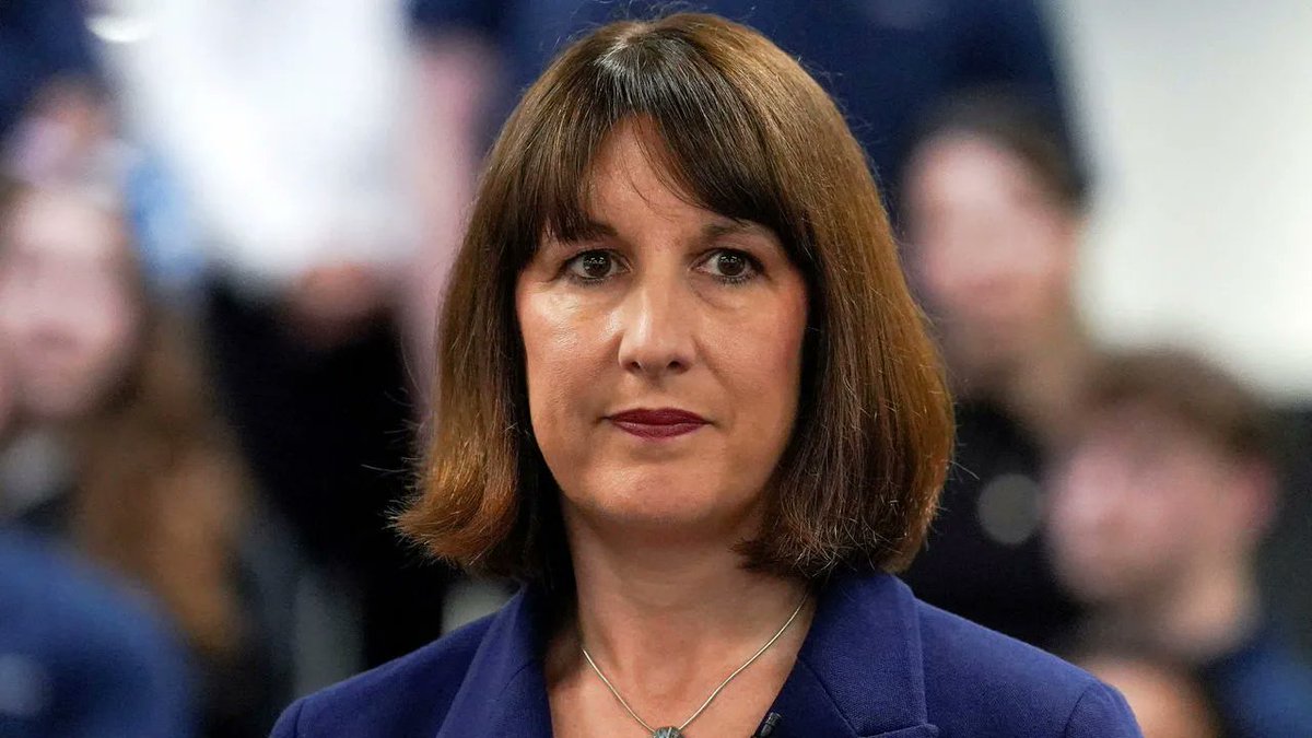 <a href="/RachelReevesMP/">Rachel Reeves</a> Twinkle, Twinkle, Global Star.
 How We Wonder Where You Are.

Up above our debts so high,
past the taxes in the sky.

Reeve's calls it 'backing Britain.'
Me?  I call it press release ambition.

Energy bills through the roof.
Unemployment rocketing.
Growth flat on the floor.
And