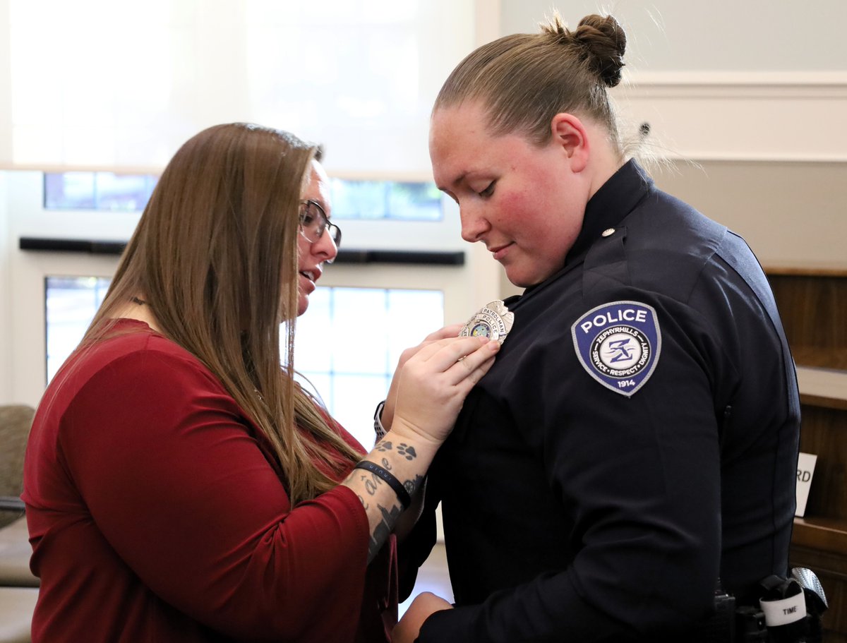 ZephyrhillsPD's tweet image. We’re proud to welcome Officer Gabby Valle back to the @ZephyrhillsPD!

After some time away, Officer Valle is returning to our agency to continue her law enforcement career - a calling she has always been deeply connected to.

Congratulations and welcome home, Officer Valle!