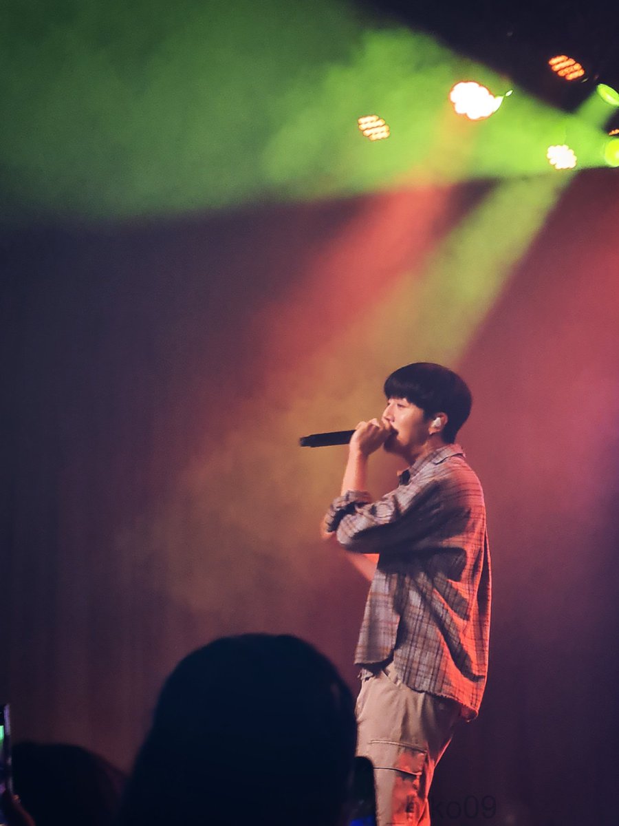 _hiko09's tweet photo. #SF9inMunich #SF9_LOVE_DAWN #sf9concert #SF9 https://t.co/XhUCp69WGV