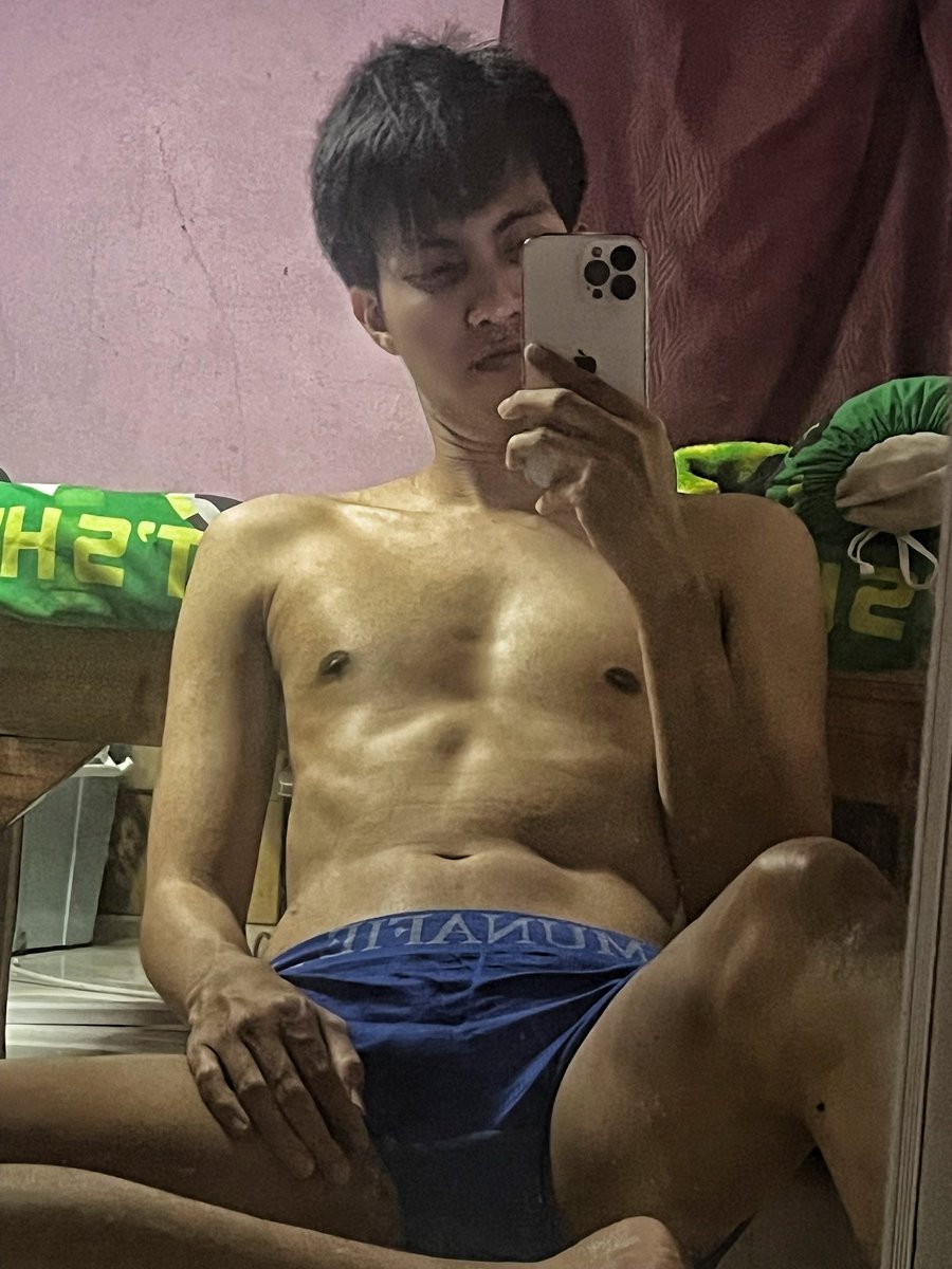 รีทวิตให้หน่อย เดี๋ยวส่งคลิปให้ดู 😉 #รีทวิตส่งคลิปเต็ม #รีทวิตสุ่มนัดเย็ด