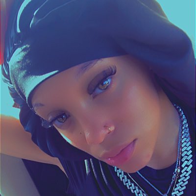 BusherJanessa's tweet photo. #NewProfilePic https://t.co/aVLeFOxn1U