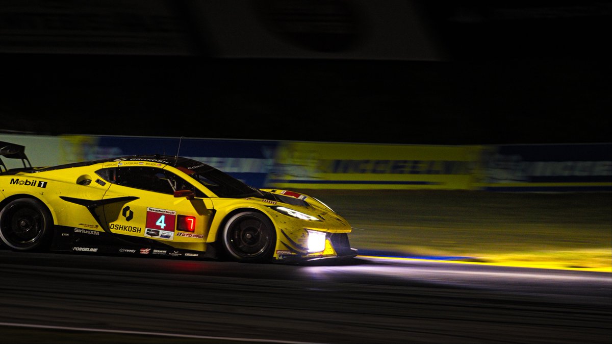 #imsa #PetitLeMans Corvette C8.r