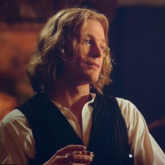 dailyshipstat's tweet image. ·:*¨ Ship of the day : Spikestat! ¨*:·

Lestat de Lioncourt {TVL} + William "Spike" Pratt {Buffy the Vampire Slayer}