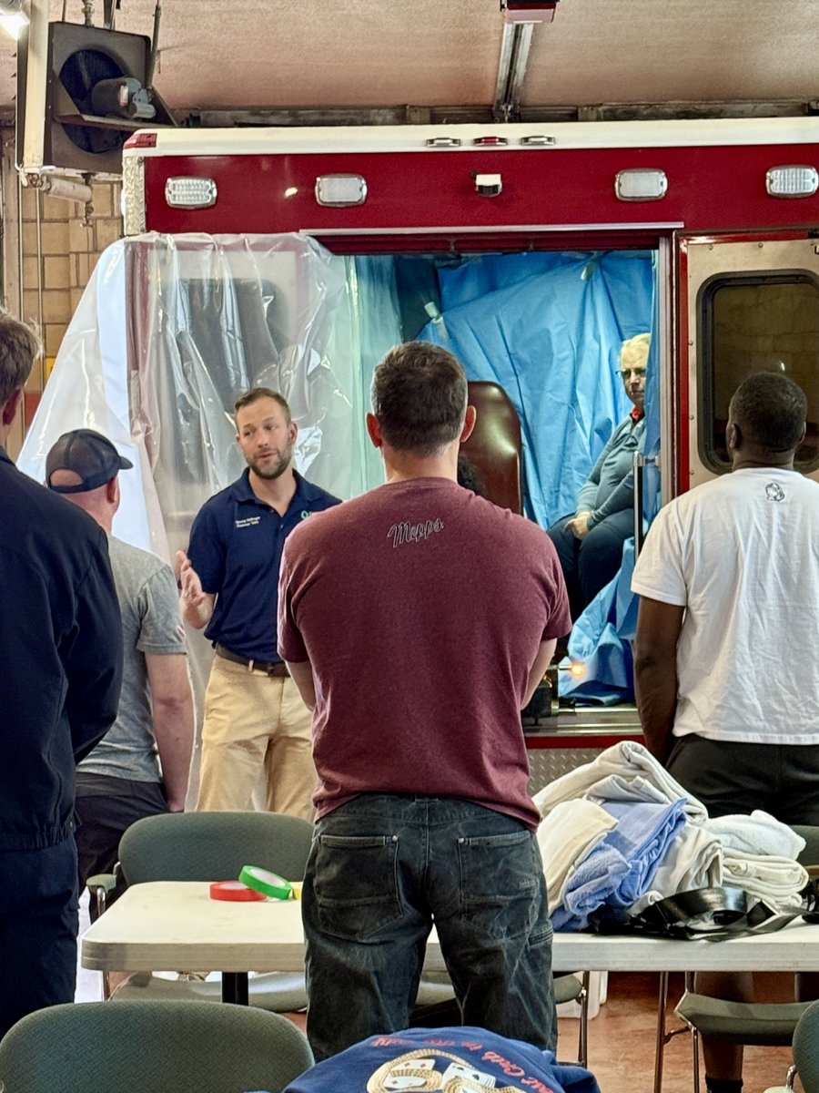 TheNETEC's tweet image. 🚑 Training on the frontlines!
Members of the Region 5 RESPTCs Ryan Thatcher (@CorewellHealth) & Sarah Haroth (@MHealthFairview) led an #HCID training for Milwaukee EMS, hospital & public health partners.
Hands-on skills: PPE, waste mgmt, ambulance prep & more.
#NETEC #RESPTC