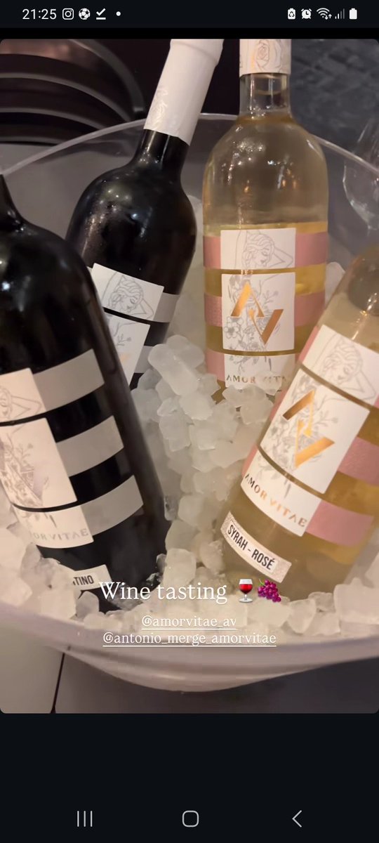 karencorallo2's tweet image. Il vino c&apos;è e anche il buon cibo.
#jessyselassie #cookingclass