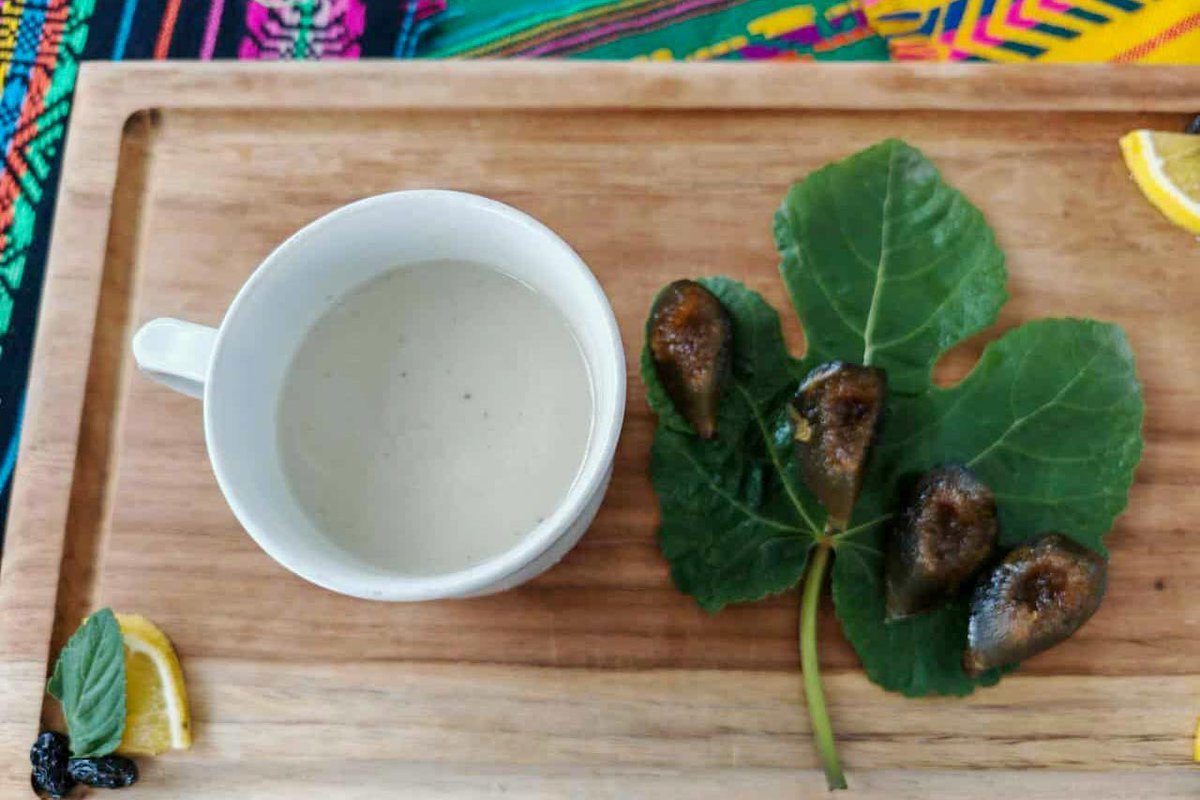 La cocina del oriente michoacano tiene muchos ingredientes: insumos locales, diversidad de platillos y significado cultural, compartió el Chef de la <a href="/uvaq/">UVAQ</a> Campus Ciudad Hidalgo. uvaq.edu.mx/nueva-noticias/
#Gastronomía #CocinaMichoacana #EnlaUVAQeresTú #TeamUVAQ