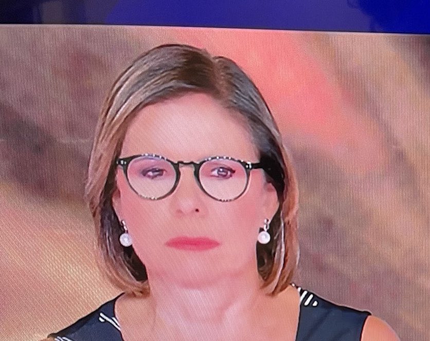 Bianca Berlinguer riferendosi ai cadaveri degli ostaggi non ancora restituiti ha appena usato l’espressione “corpi degli ostaggi che non ce l’hanno fatta a sopravvivere”.
Evidentemente erano delle pippe al sugo!