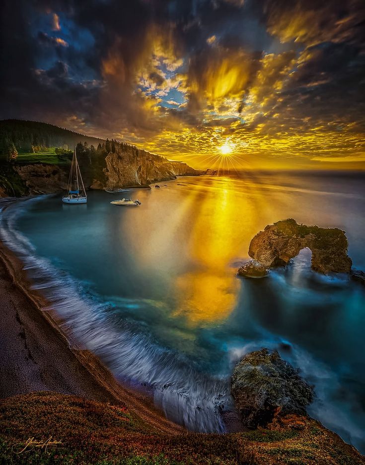 Snezana01508345's tweet photo. "When the sun dips, magic begins..!"

📸 Pinterest https://t.co/WPdUO5qbGn