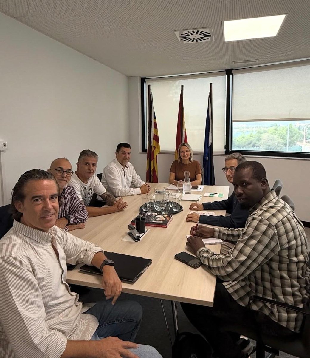 L'organització sindical USO Illes Balears va mantenir una reunió amb la consellera de Treball, Catalina Cabrer, en la qual es van tractar diverses qüestions relacionades amb el servei d'ocupació de les Illes Balears.