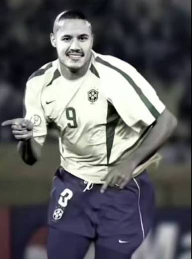 دخل دخل الي بيحسمها بهدف جنوني
