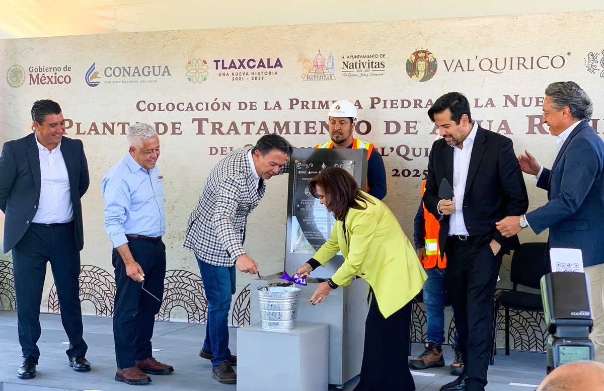 🔵 César Reyes Chávez, presidente de COPARMEX Tlaxcala, asistió a la colocación de la primera piedra de la nueva planta de tratamiento en Val’Quírico. 💧✨

#CoparmexTlaxcala #DesarrolloSustentable #Valquirico