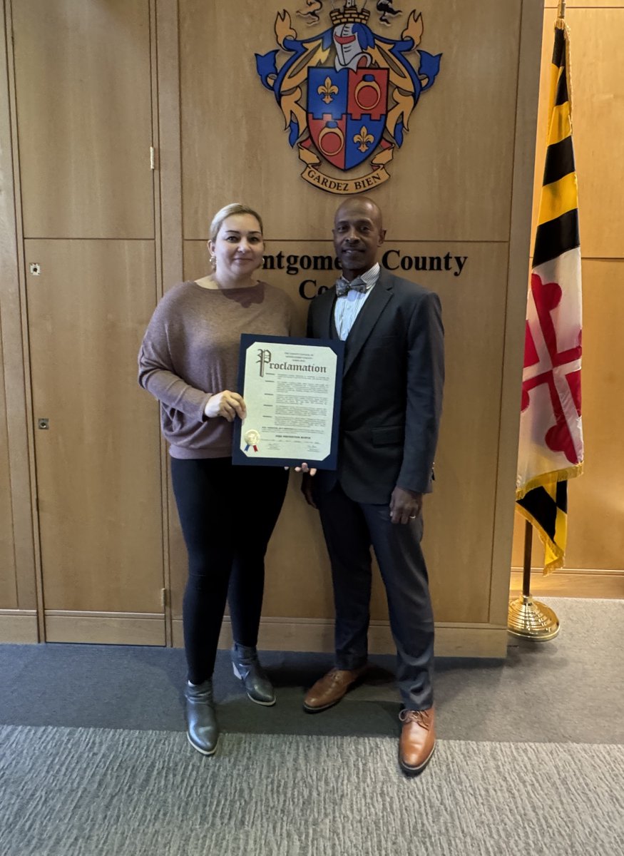 DPS Director Rabbiah Sabbakhan &amp; County Fire Marshal Patsy Warnick joined local leaders, MCFRS &amp; DEP at today’s Fire Prevention Month Proclamation Ceremony. Together, they’re raising awareness about the importance of fire prevention &amp; safety.
📷➡️ow.ly/F58b50XblNl