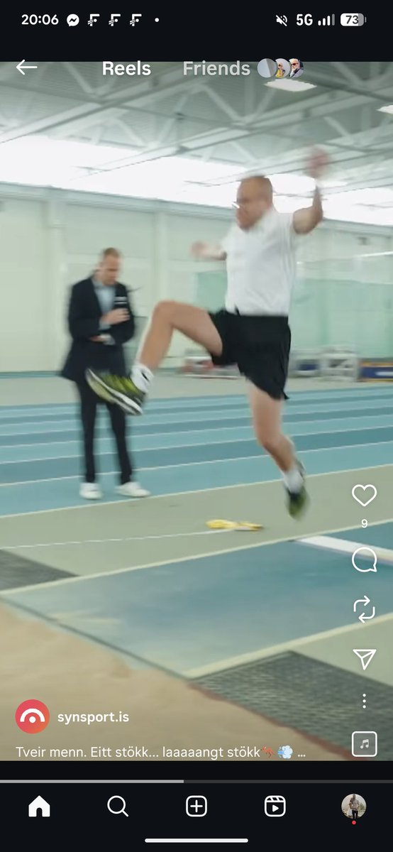 Bara tvær manneskjur í heiminum sem geta flogið.

 Ef manneskjur skyldi kalla.