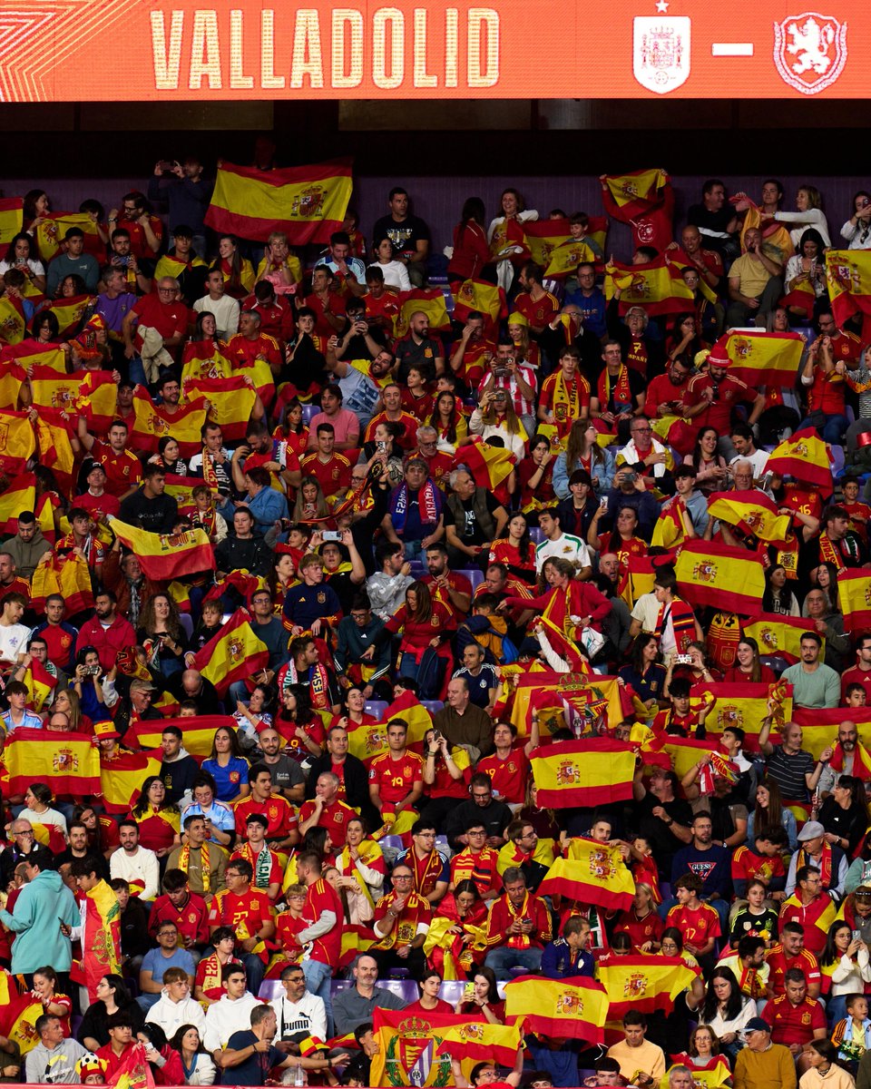 24.526 corazones latiendo por una camiseta.

GRACIAS, VALLADOLID.

🇪🇸 🆚 🇧🇬 | 2-0 | 70’

#VamosEspaña | #CopaMundialFIFA