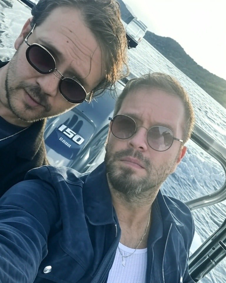 📍Usta gazeteci Ali Eyüboğlu 15 milyon liralık yeni teknesinde yakın arkadaşı Engin Öztürk'ü ağırlayan Aras Bulut  hakkında konuştu
"Aras ailesine çok destek oldu Çok vefalı bir çocuk
Başkası olsa kız arkadaşını çağırır o arkadaşını çağırıyor
#ArasBulutIynemli #enginöztürk