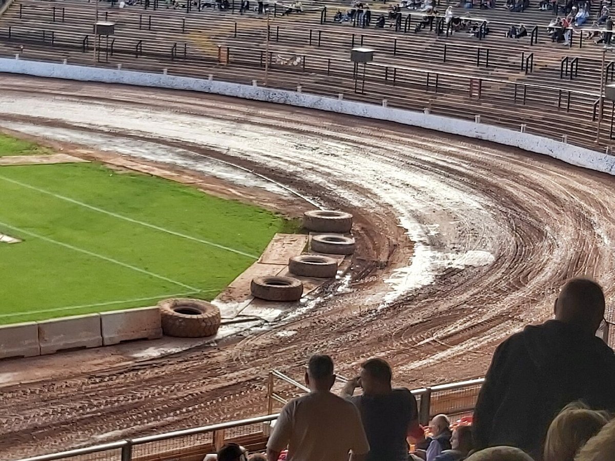 Lawrence Loz Jones tweet media